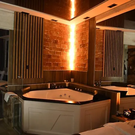 Design Grand Lux 4 Star 