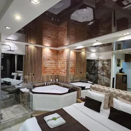 Design Grand Lux 4 Star 