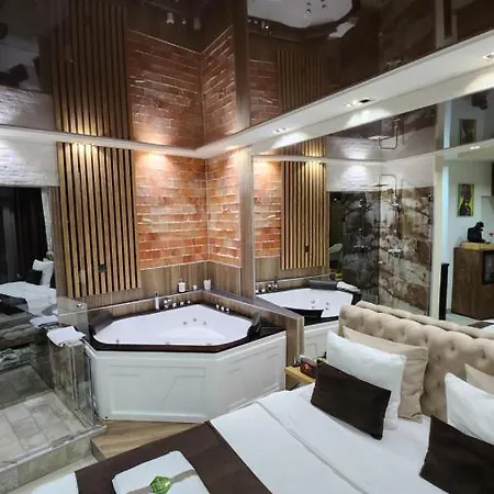 Design Grand Lux 4 Star 