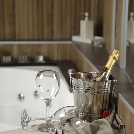 Design Grand Lux 4 Star 